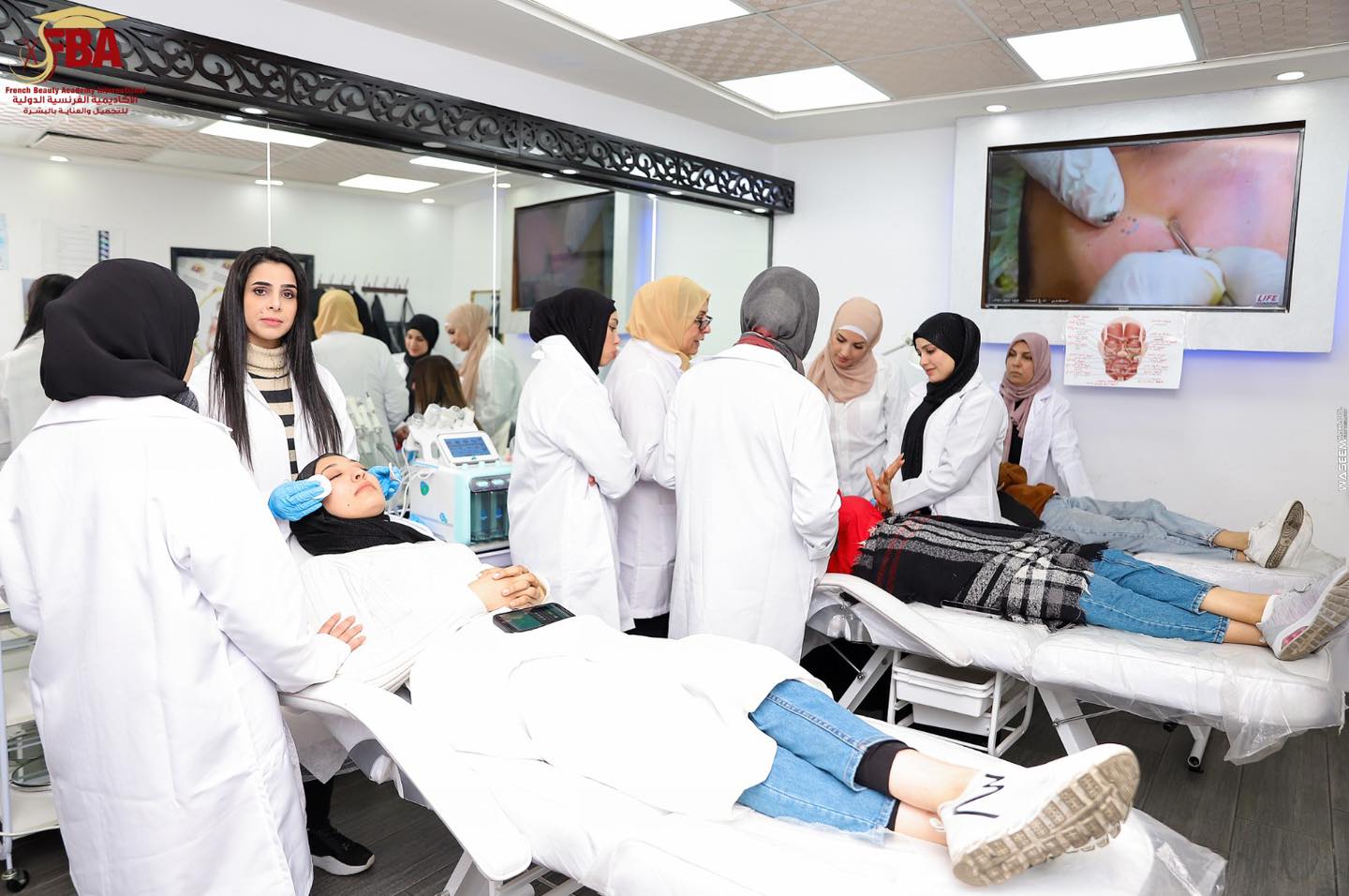 الأكاديمية الفرنسية الدولية للتجميل والعناية بالبشرة - صورة 8