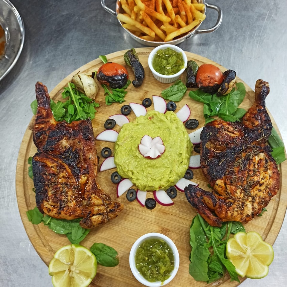 مطعم وحلويات سامر samer sweets & restaurant - صورة 4