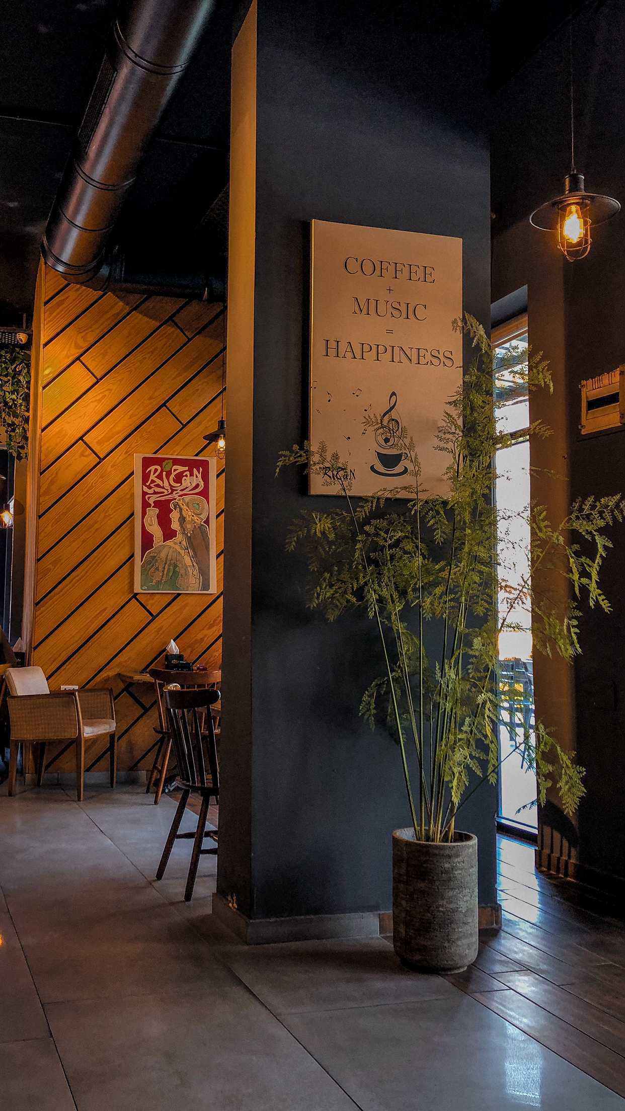 Rihan Cafe - صورة 5